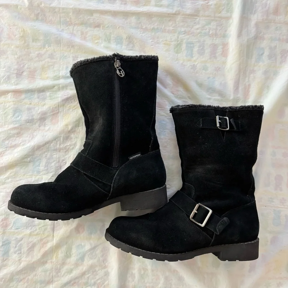 London Fog Nikki Cozy Winter Black Boots Berber lined. SZ 7 M Worn 1X Indoors